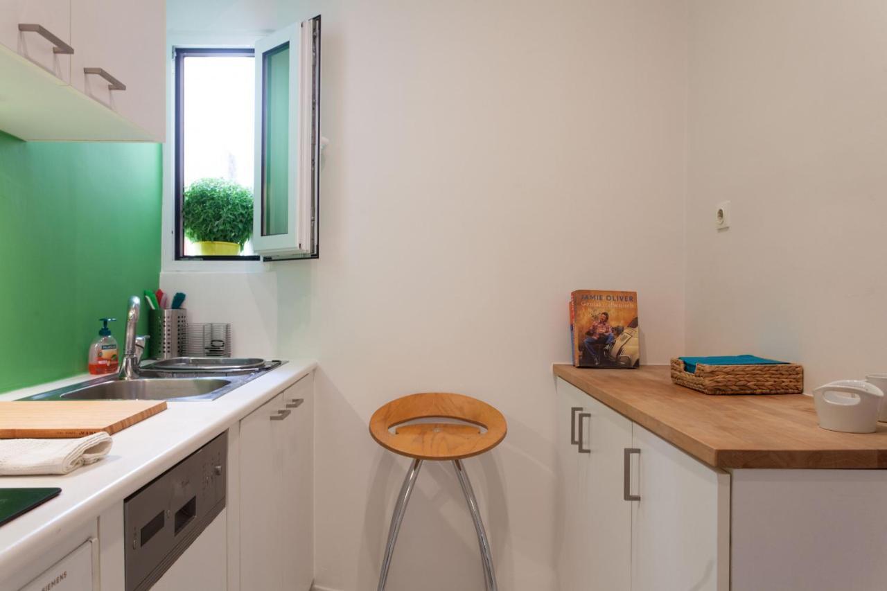 2 Bdrm Apt For Up To 6 Guests Next To Acropolis Museum Athen Eksteriør billede